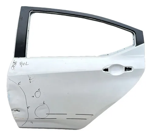 Porta Traseira Esquerda Versa 2022 2023 Com Avaria Traseira Esquerda Branca