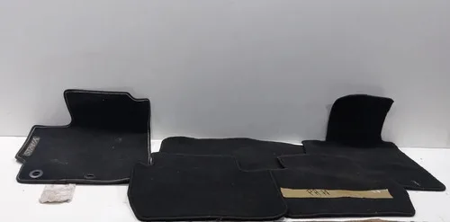 Jogo Tapete Carpet Toyota Yaris Hatch 2022 2023 2024 Preto
